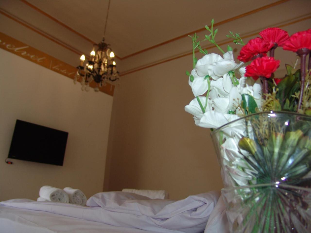 Velvet 1928 Hotel